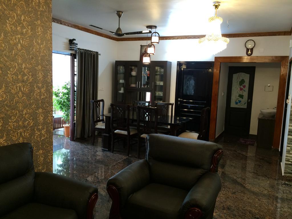 Beersheba Three Bed Room A/C Apartments Thiruvananthapuram Екстериор снимка