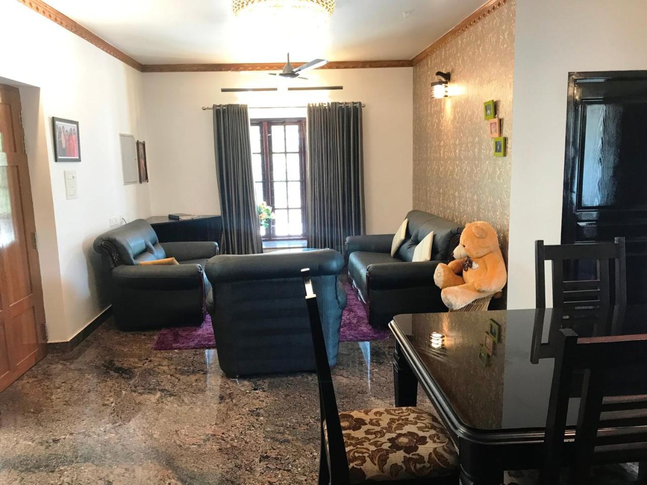 Beersheba Three Bed Room A/C Apartments Thiruvananthapuram Екстериор снимка