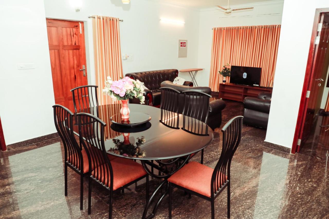 Beersheba Three Bed Room A/C Apartments Thiruvananthapuram Екстериор снимка